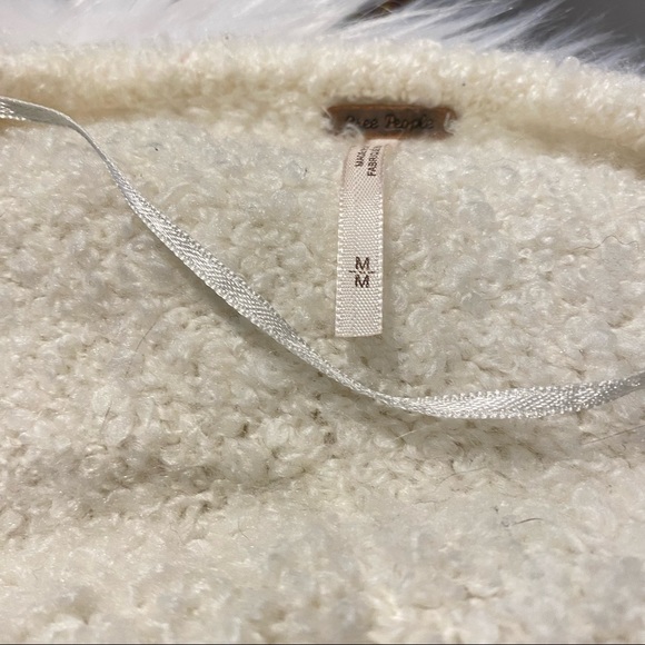 FREE PEOPLE Oversized V-Neck Knit Sweater Size M - Picture 7 of 7